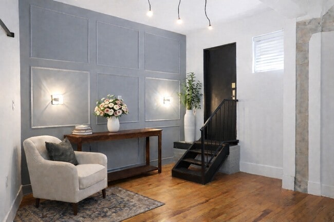 Building Photo - 705 Main St Unit 311