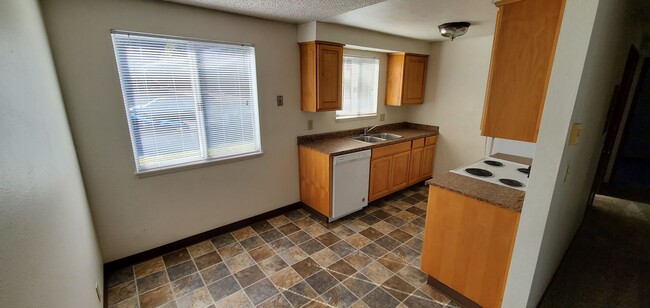Photo - Two Bedroom Apartment in South Salem Unidad 3322