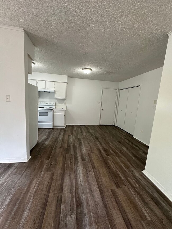 Photo - Available Now 3 bedroom 1.5 bathroom 1 car garage!