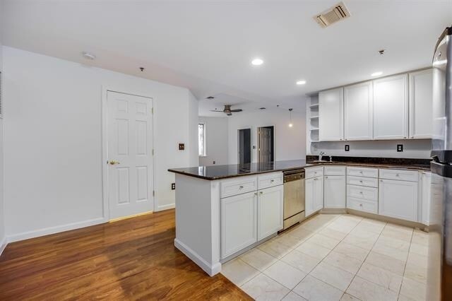 Photo - 515 Gregory Ave Unit 5