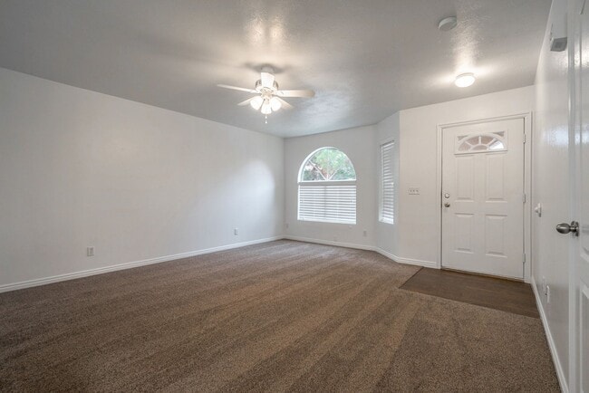 Photo - La Paloma Condo with 2-Bedrooms and 2-Bathrooms