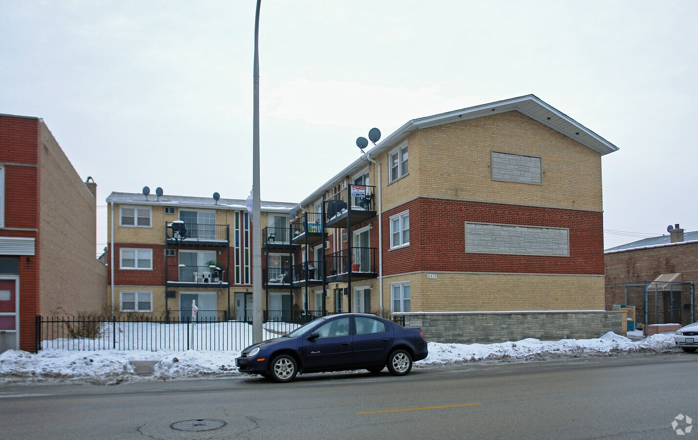 Photo - 5919 W 63rd St Apartments