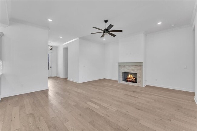 Photo - 2401 Abbott Ln