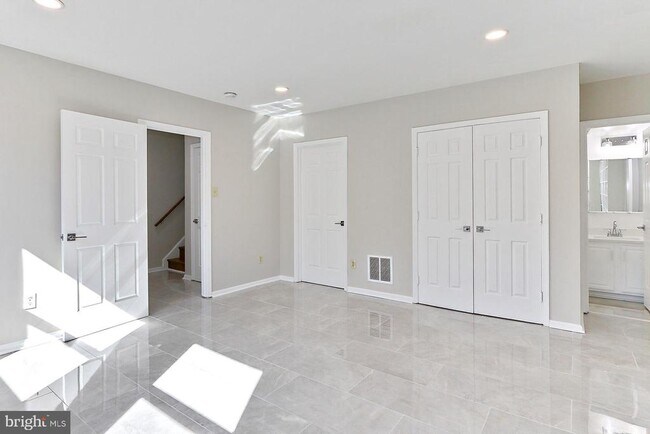 Photo - 2349 9th St S