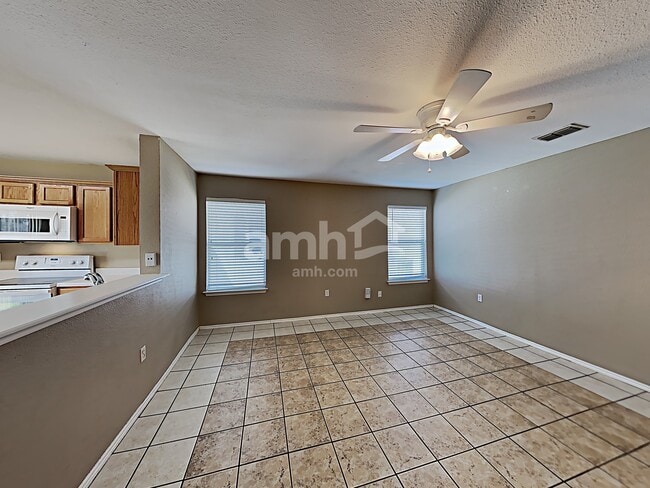 Photo - 6611 Walnut Valley Dr