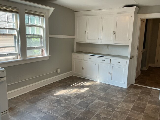 Photo - 2435 N 55th St Unit upper