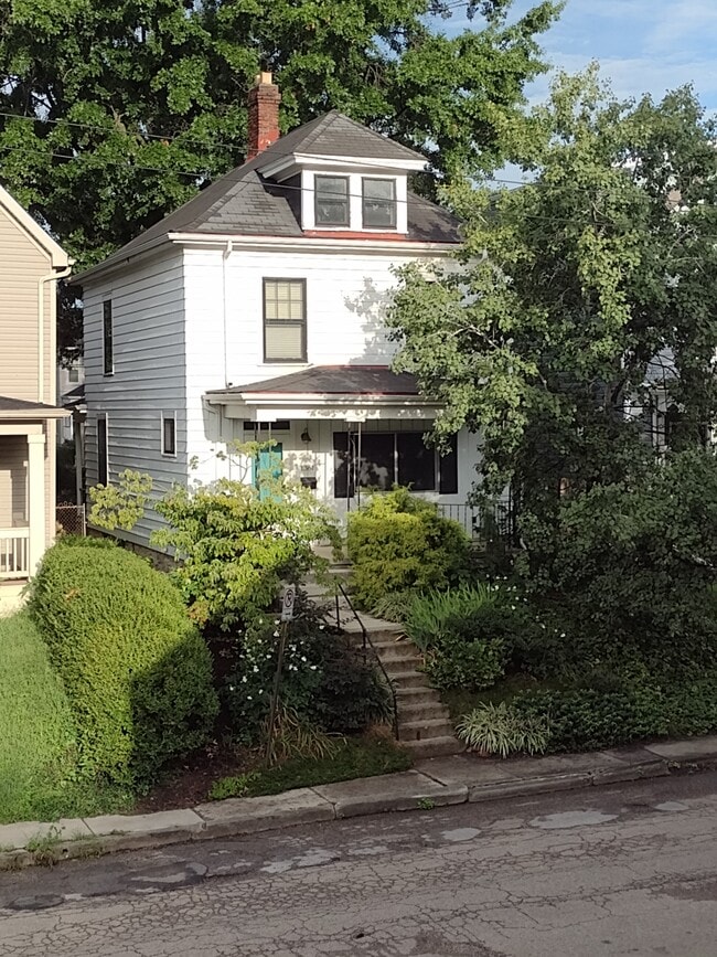 Building Photo - 1361 Hamlet St Rental