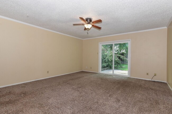 Photo - 3910 Peperport Dr Unit 3910