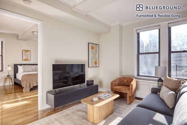 Photo - 210 W 70th St Unit FL3-ID1082