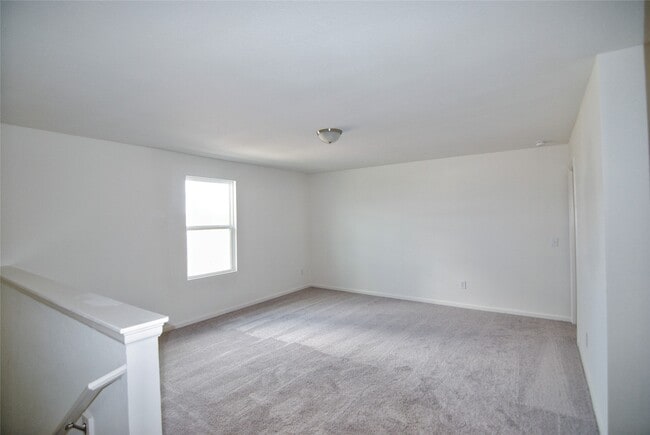 Building Photo - 1052 Water Oak Ln