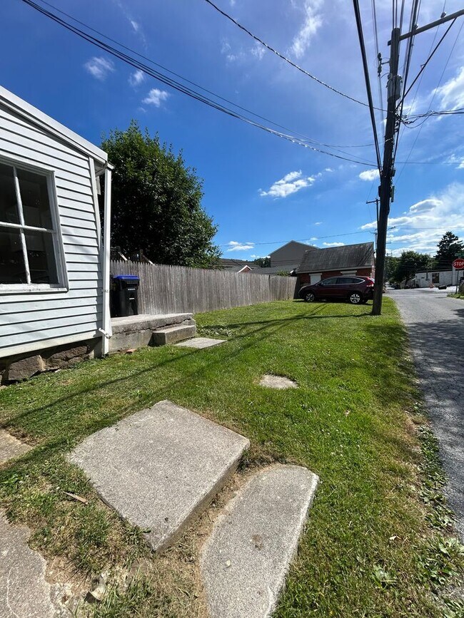 Photo - 25 Butler St Unidad House