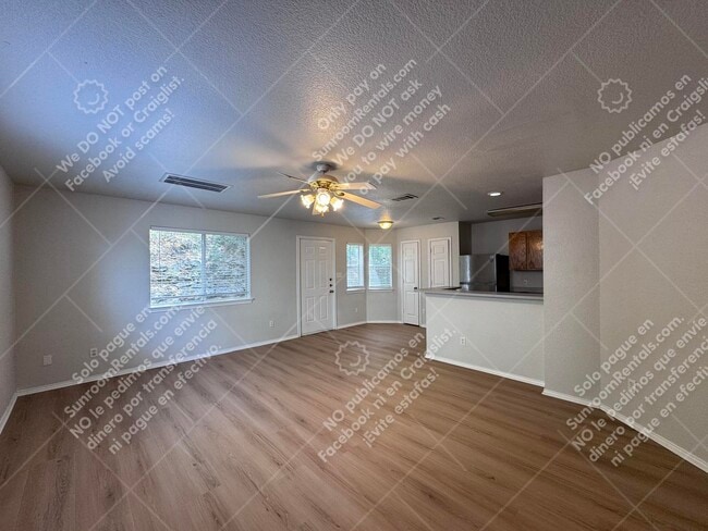 Photo - 867 Sagewood Trail House