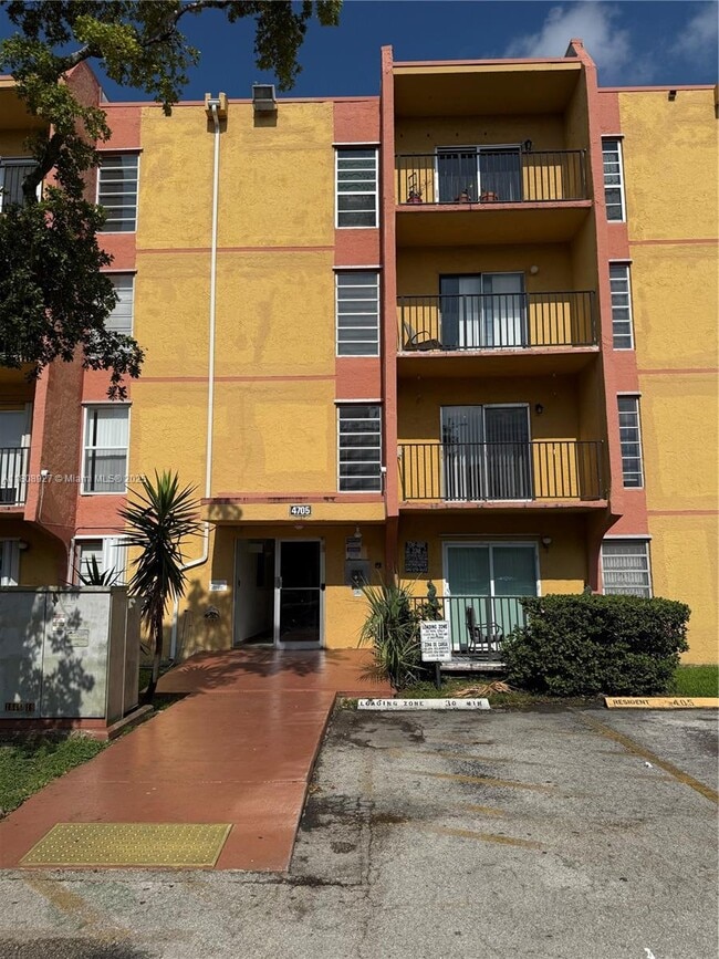 Photo - 4705 NW 7th St Condo Unit 203-7