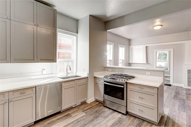 Photo - Beautiful Three Bedroom Triplex Available For Rent Near Pearl Street