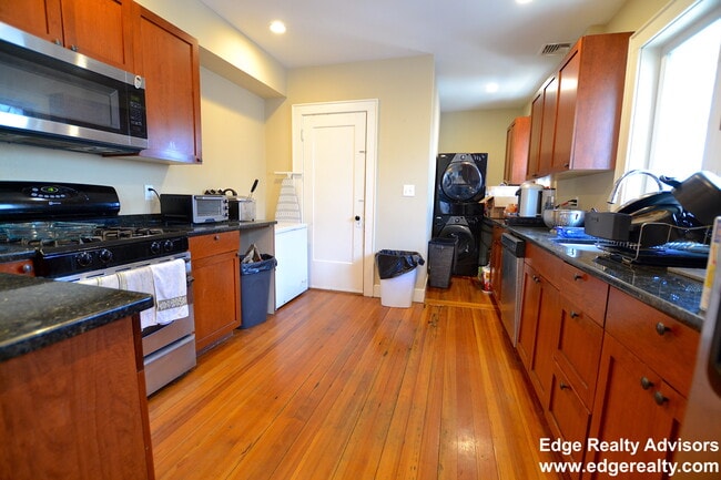 7 Boulevard Terrace Unit 1