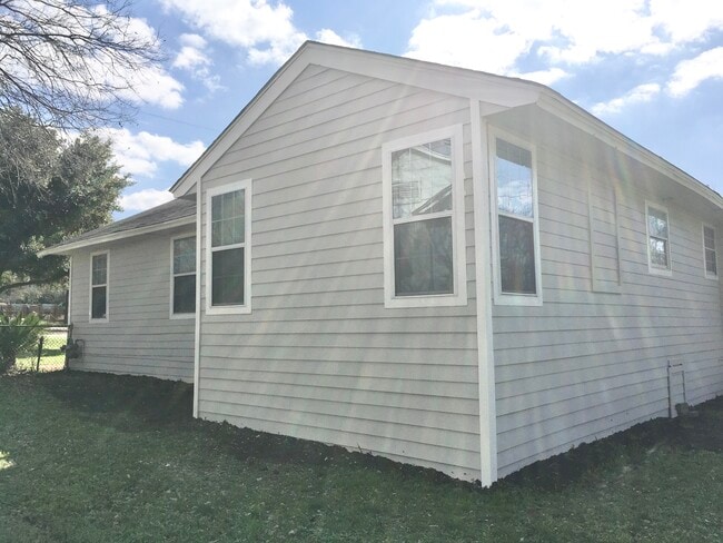 Back of house - 5131 Wildflower Dr