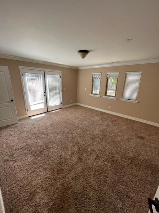 Photo - 241 Foothill Blvd