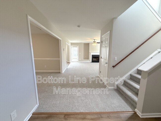 4133 Robinwood Dr