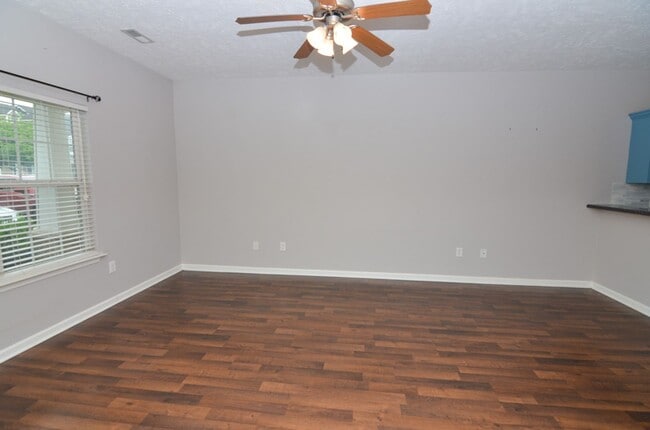 Photo - 2455 New Holland Cir