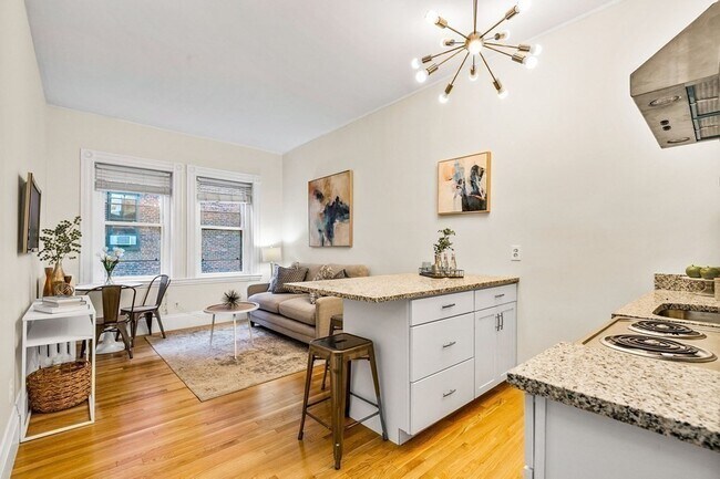 Photo - 481 Beacon St Unidad 43