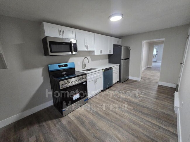 Photo - 426 W Main St