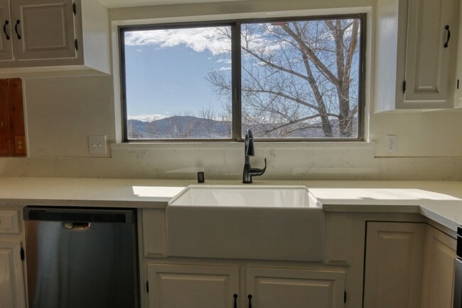 Photo - 24450 Willow Pass Dr