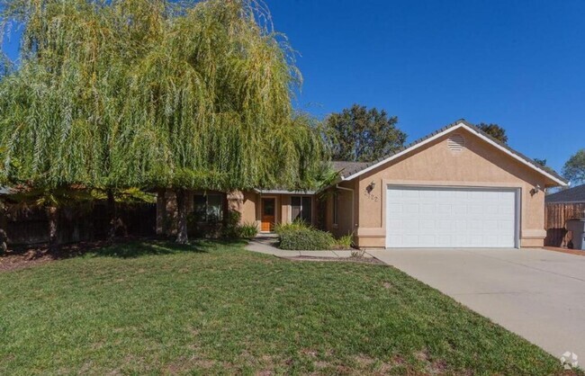 Building Photo - Beautiful South Redding Home