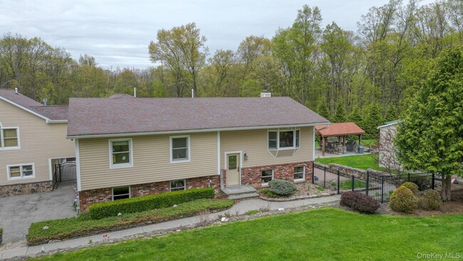 Photo - 809 Highland Lake Rd