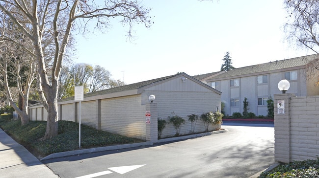 Sycamore Glen Apartments