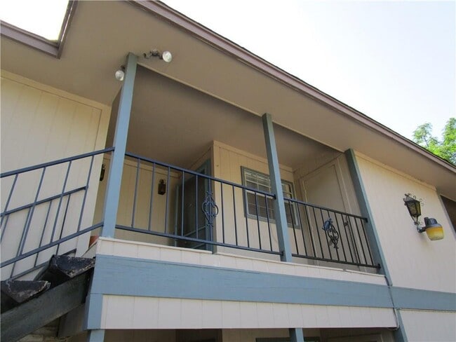 Photo - 312 E 43rd St Unit 202