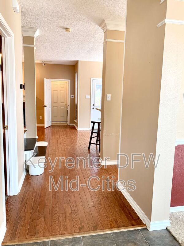Photo - 8702 Saddlehorn Dr