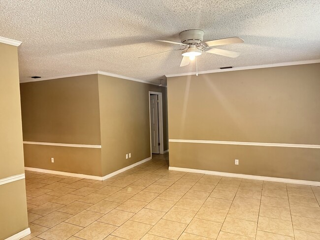 Photo - 190 N Bobwhite Point