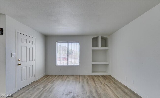 Building Photo - 6932 Kilgore Dr Rental