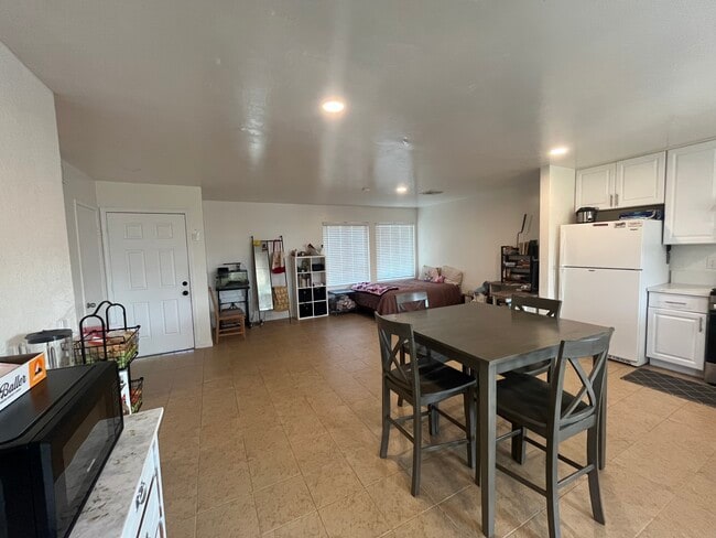 Photo - 8695 Belfast Cir