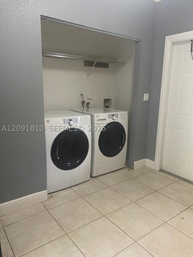9752 NW 26th Ave Unit 9752