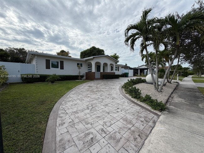 Photo - 9920 Jamaica Dr