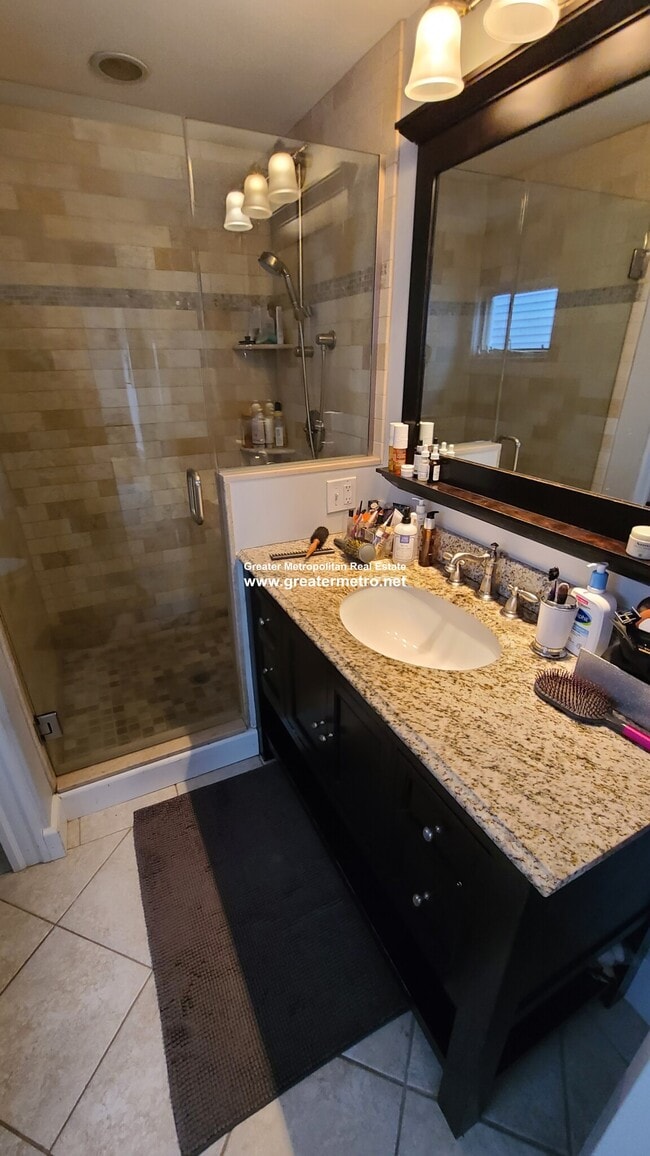 Photo - 116 M St Unit 2