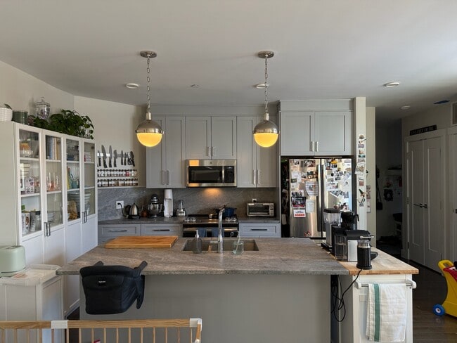 Photo - 418 McGrath Hwy Unit 414B