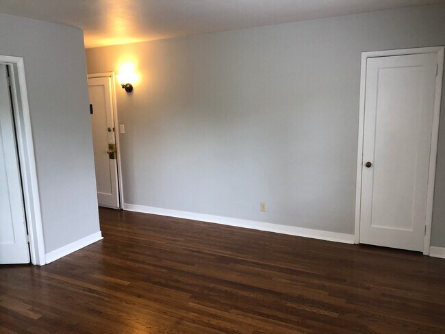 Photo - Charming Studio Apartment Near Downtown Spokane Unit C
