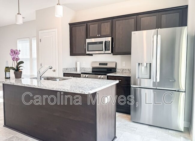 Photo - 1448 Donhill Dr