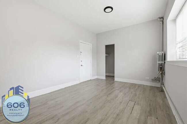 Photo - 6912 N Ashland Ave Unit 6912 North Ashland Ave