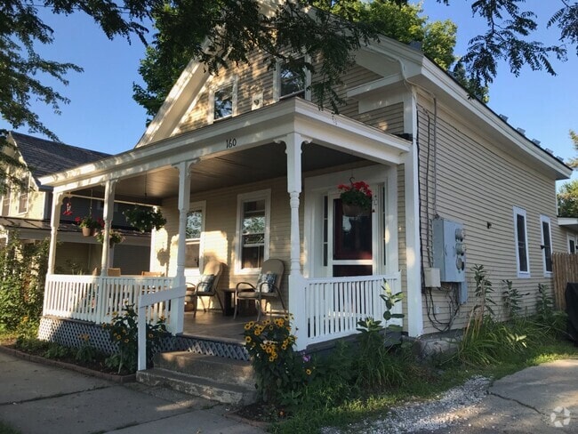 Building Photo - 160 N Champlain St Rental