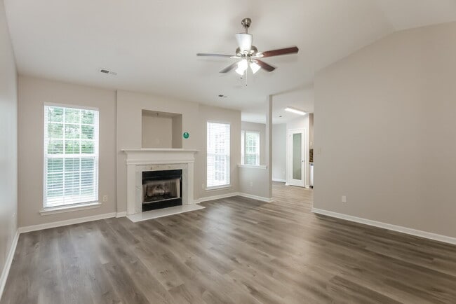 Photo - 1610 Royal Tree Ct