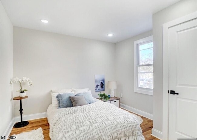 Photo - 495 S Clinton St