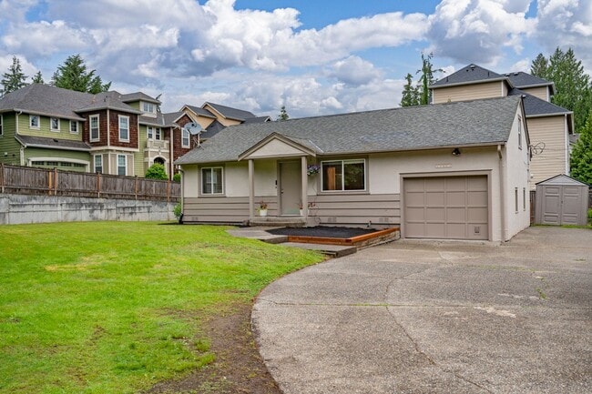 Building Photo - 13804 Redmond Wy