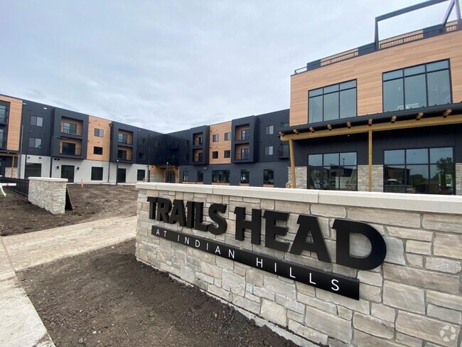 Building Photo - Trails Head Rental