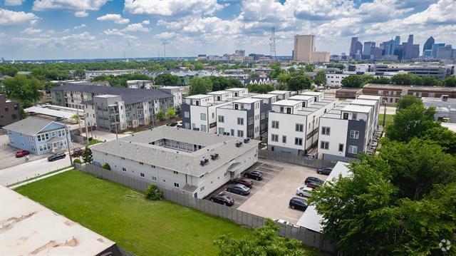Building Photo - 4919 San Jacinto St Unit 108 Rental