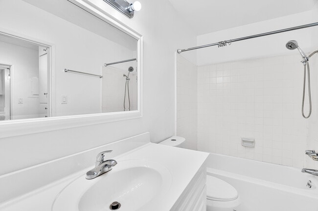 Photo - 320 S Gramercy Pl Unit 302