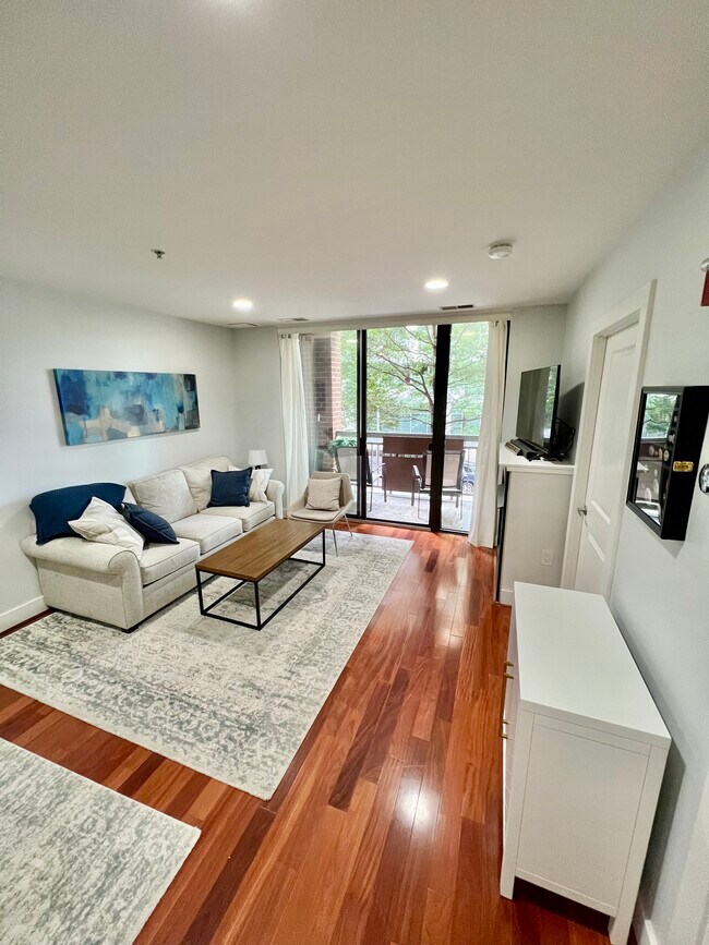 Photo - 1200 N Hartford St Condo Unit 210