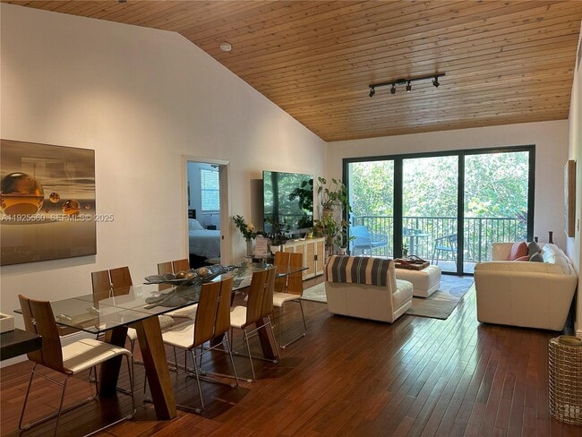 Building Photo - 55 Ocean Ln Dr Unit 4020